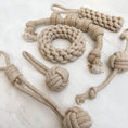 Afbeelding laden in Galerijviewer, Natural Hemp Dog Rope Toys - Furry Tails
