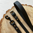Afbeelding laden in Galerijviewer, Waterproof Collar + Lead Bundle - Black - Furry Tails
